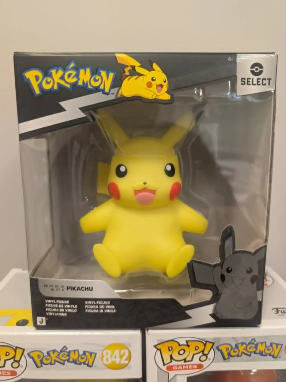 Pokémon Select Pikachu Vinyl Figure Large Collectible New in Box